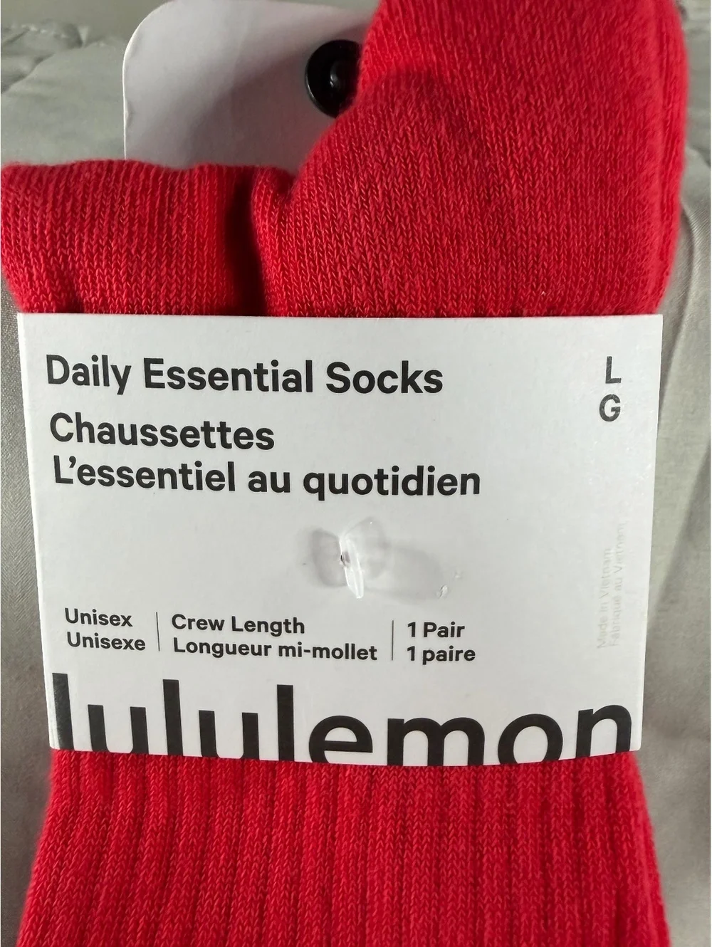 Lululemon Daily Essential Crew Length Socks Large in Lulu Red & White